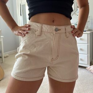 Dickies cream color cargo shorts!